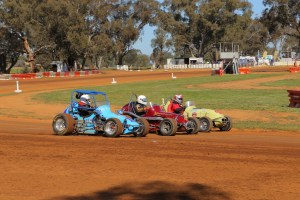 Bob Pymble (USA #1), Gordon Benny (Vic Yerardi Offy #4), Peter Bowland (The Don Murray Daimler #4) at Illabo Motorsport Park - August 17, 2019 Photo by Rhys Harrision